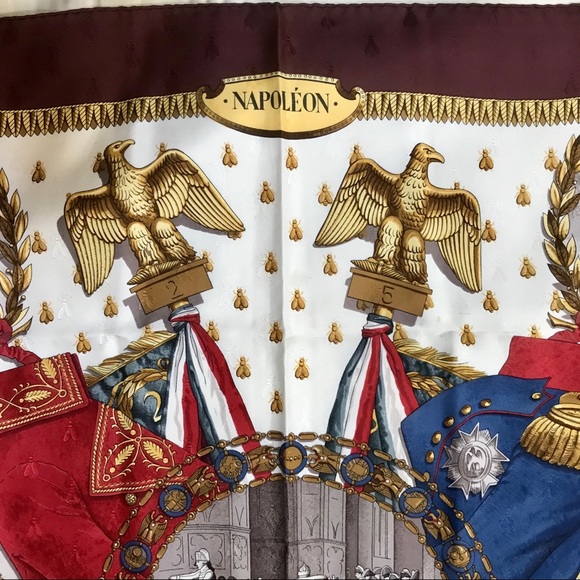 *SOLD* Hermès Burgundy Bee Jacquard Scarf 90cm “Napoléon” - Picture 8 of 12